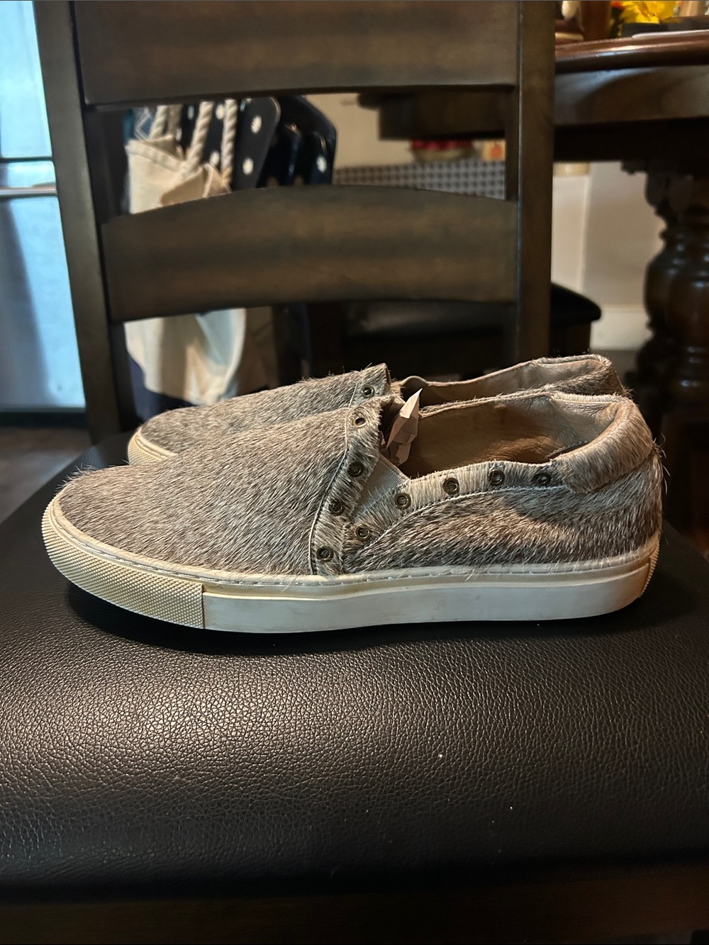 Chocolat Blu Gray Haircalf Slip-On Sneakers Womenโs 39 (8)